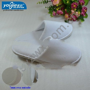 good quality white velour hotel slippers production