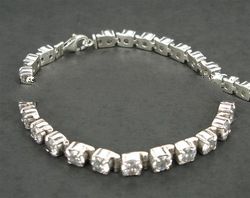 BFMN0006 - Sterling Silver Tennis Bracelet with 5mm Quartz
