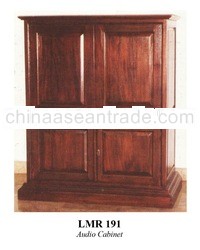 antique reproduction furniture