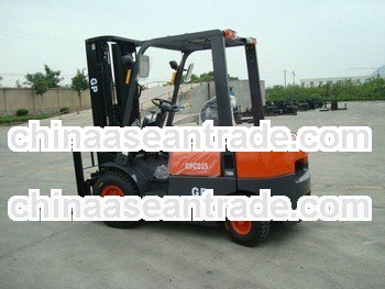 isuzu forklift 2 ton with side shift,3 stage mast, lift height 4.5 meters
