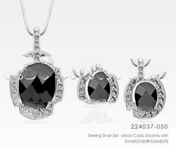 Cubic Zirconia Set with SWAROVSKI ELEMENTS