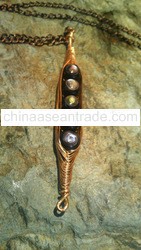 PEA IN A POD NECKLACE
