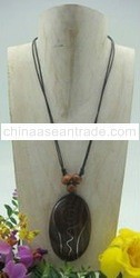 WOODEN NECKLACE