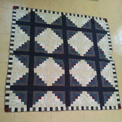 Vintage style log-cabin patchwork quilt (cream, grey, navy blue)