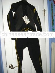 BODYGLOVE FULL WETSUIT NWT lg