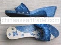 batik wooden sandal