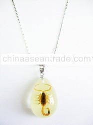 Insect Amber Necklace pendant (crafts,gifts,souvenir ,novelties,gift promotion,pendant,)