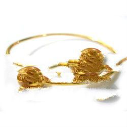 22K Solid Yellow Gold Kendari Bangle With 2 South Sea Pearls