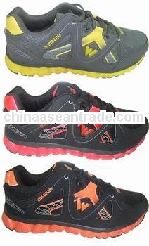 latest sports shoes design 2013