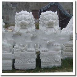 FOO DOGS