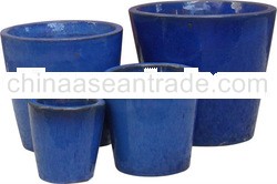 Round outdoor ceramic pots