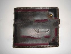 D19 leather wallet