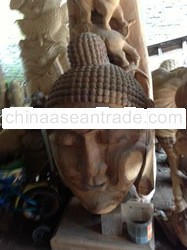 wood head of budha