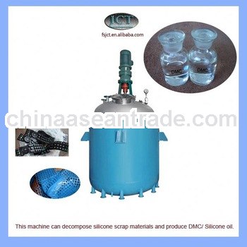 machine for cracking silicone collapsible bucket