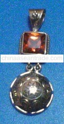 HANDICRAFT SILVER PENDANT NECKLACE
