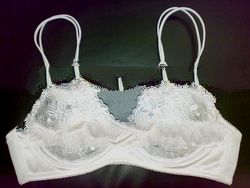 Bra With Embroidery Lace