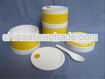 mother and son PP keep food warm locked thermal food containers