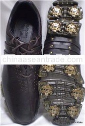 MENS SIZE 9. 5 ADDAS TOUR 360 GOLF SHOE / CLEAT 9 UK NICE