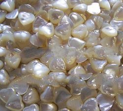 mother of pearl bead cut