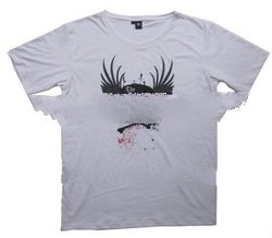 T-shirts V-neck style