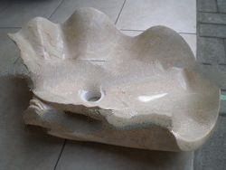 Wash basin marble, shell design