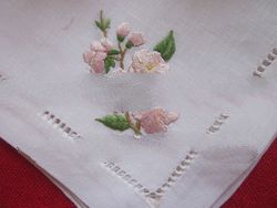 Embroidery Napkin QNK 021