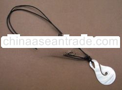 Carving Sea Shell Beach Necklace