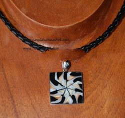 shell pendants receine with syntetic leather art combine with stainless part