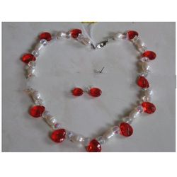 Red Teardrop Crystals And Fresh Water Pearl Necklace And Earrings