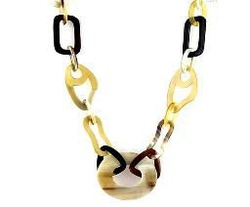 Necklace Horn