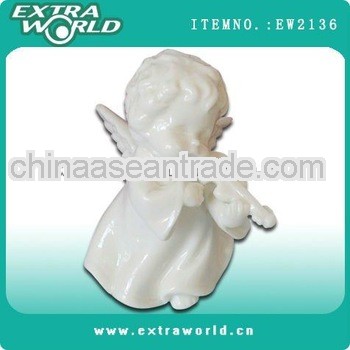 poreclain smile angel play violin