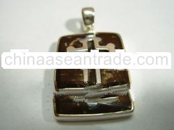 ( super deals) pendant