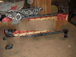 LION CHAISE LOUNGE antique