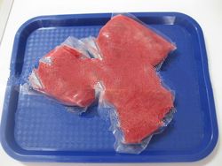 FROZEN TUNA STEAKS