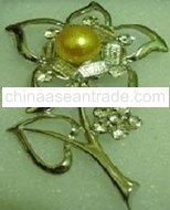 Freshwater pearl with Monel Brooch
