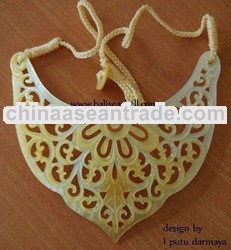 mother of pearl shell jewel