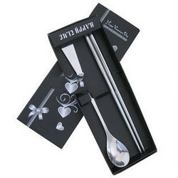 Heart-shaped spoon + chopsticks