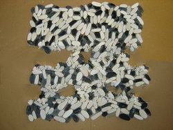 Cut Pebbles Mosaics