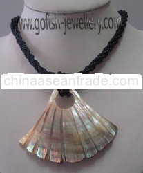Mother pearl Necklace