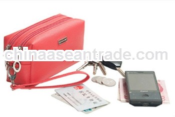 red purse organizer
