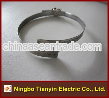 right hand double Bridging Hose Clamp