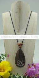 WOODEN NECKLACE