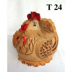 Hens make from Coconut shell (Organic Material)