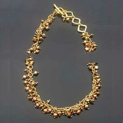 Brass necklace with Pearls