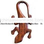WD000005 Wood Single Gecko Wall Decor