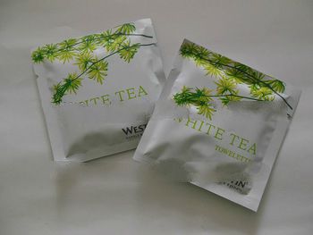 single wet wipes/tissue