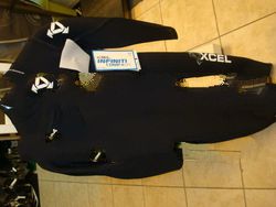 Xcel Infinity Comp 3/2mm.size-MT. New 2013 Model. Brand new