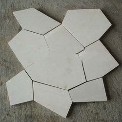 Premium Bali Natural Stone: White Paras Crazy Random Cut