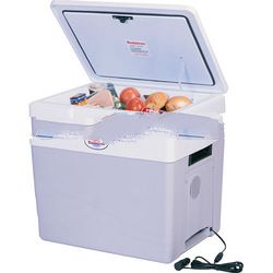 Koolatron Krusader Cooler 52 quarts, Holds 80-12oz Cans
