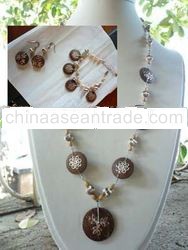 Kgaj / 240907-1 Necklaces